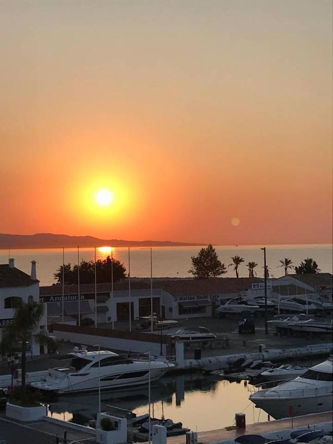 شقة 218 Puerto Banus Marbella Front Line 270 Meters المظهر الخارجي الصورة