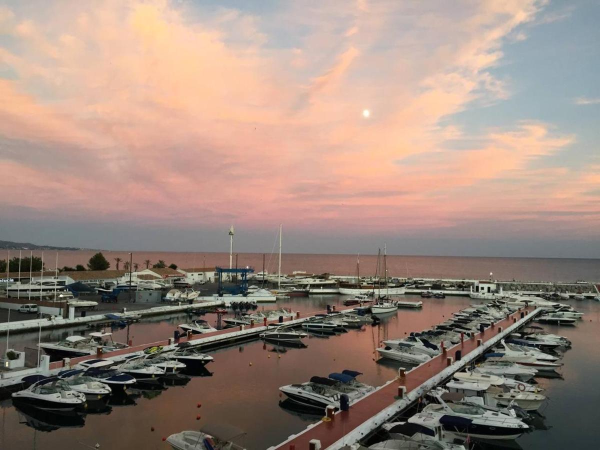 شقة 218 Puerto Banus Marbella Front Line 270 Meters المظهر الخارجي الصورة